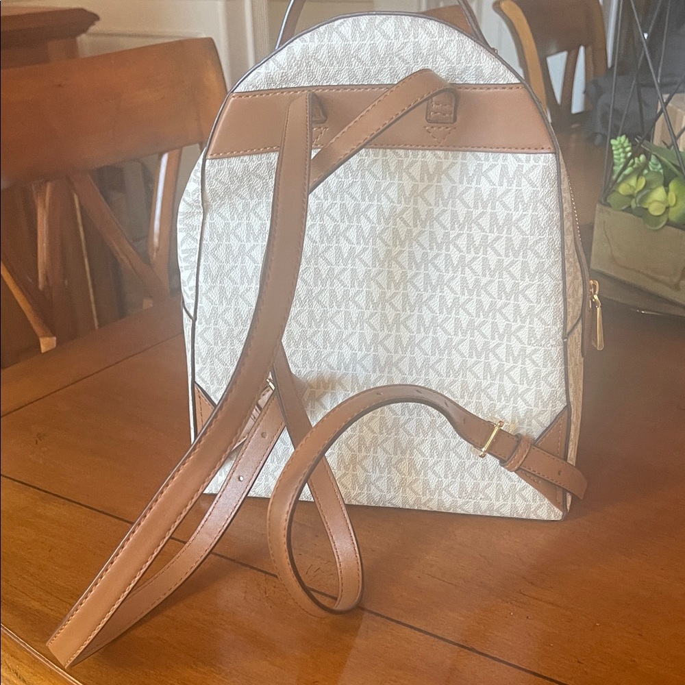 Michael Kors Cream and Tan Logo Backpack - Picture 7 of 11